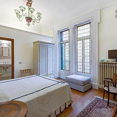 Your Bed & Breakfast 4*