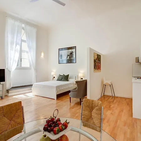 Nocleg ze śniadaniem Your 4*